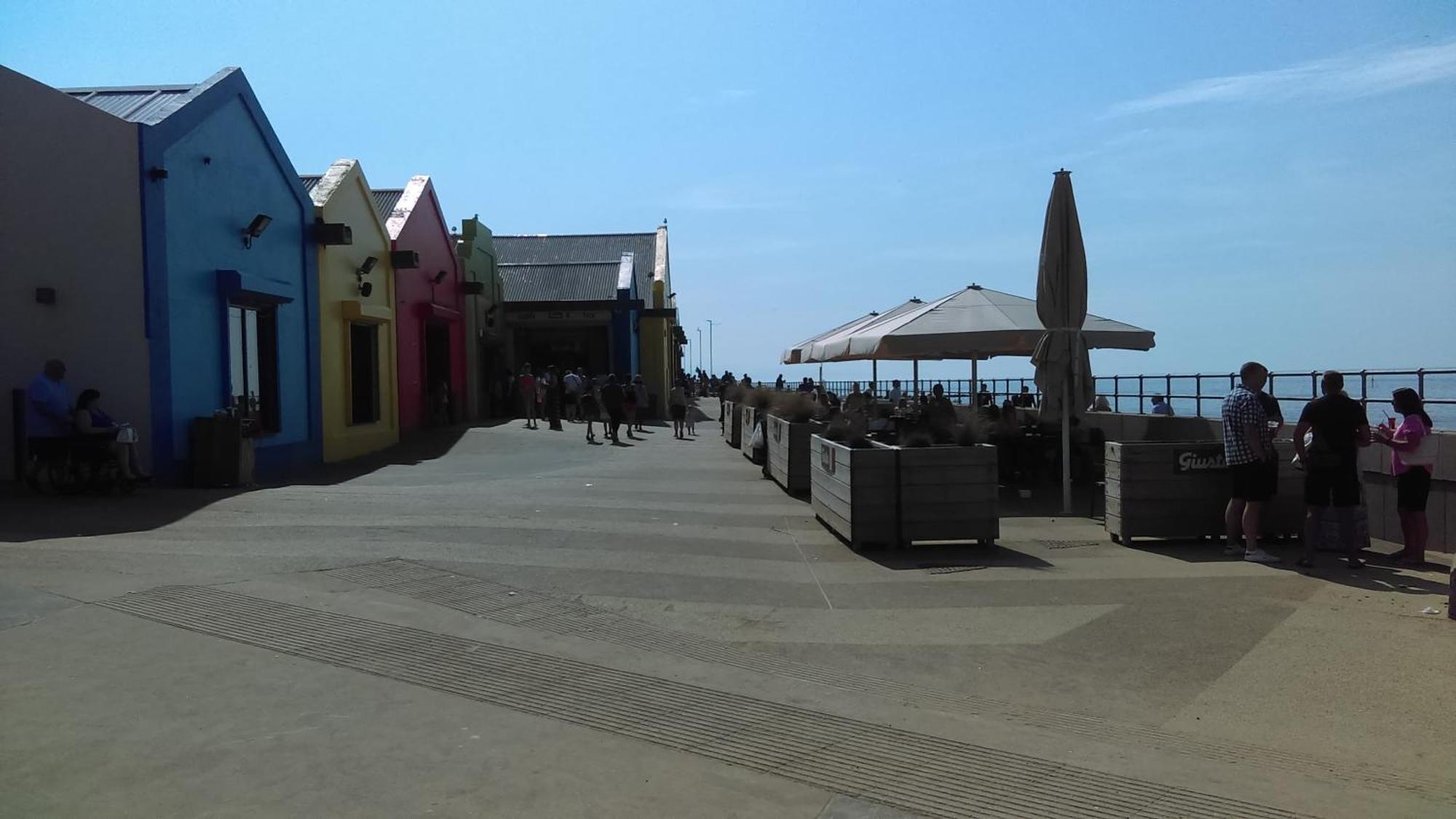 Vale View Apartment, Prestatyn, North Wales - A Stylish, Dog-Friendly Holiday Let Just A 5 Min Walk To Beach & Town! מראה חיצוני תמונה