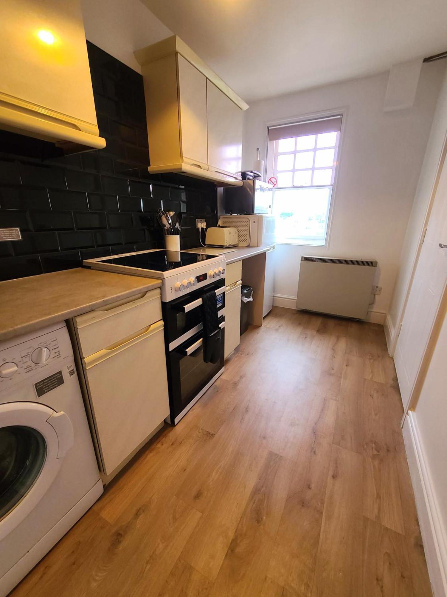 Vale View Apartment, Prestatyn, North Wales - A Stylish, Dog-Friendly Holiday Let Just A 5 Min Walk To Beach & Town! מראה חיצוני תמונה